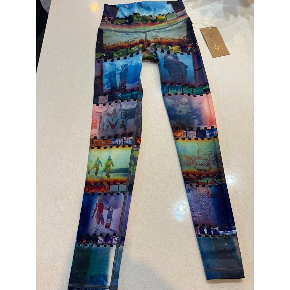 Niyama Sol Barefoot Leggings Snow Bunny Film Strip Graphic Winter Ski XS NEW